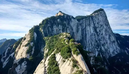 峨眉山：普贤道场，山高水秀